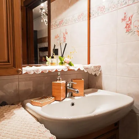 Petite Maison In Centro A 아파트 쿠르마예