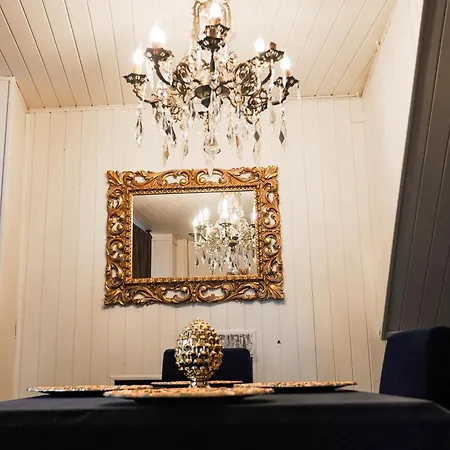 Imperial Elegance In Center Daire Courmayeur
