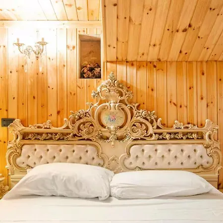 Imperial Elegance In Center Daire Courmayeur