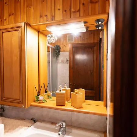Imperial Elegance In Center Daire Courmayeur